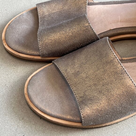 Eileen Fisher Metallic Taupe Leather Elastic Mesh Open-Toe Flat Sandals Size 8.5 - Picture 3 of 7